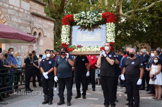 Τεγέα | Η Λιτάνευση της Εικόνας της Παναγίας στην Παλαιά Επισκοπή (εικόνες)