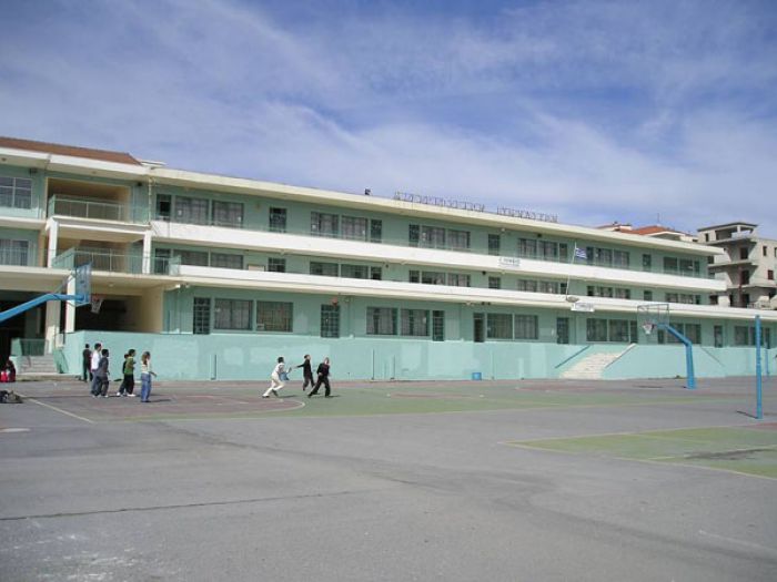 Στη Βουλή έφτασε το θέμα με τα κτιριακά προβλήματα στο 1ο Γυμνάσιο - Λύκειο Τρίπολης!