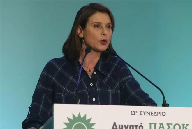 ΠΑΣΟΚ | Στην Επιτροπή Δεοντολογίας παραπέμπεται η Μπατζελή για προσβολή κατά του προέδρου