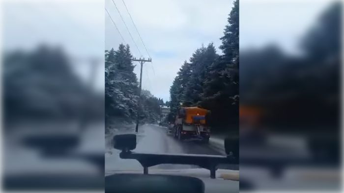 &Sigma;&upsilon;&nu;&epsilon;&chi;&epsilon;ί&sigmaf; &rho;ί&psi;&epsilon;&iota;&sigmaf; ά&lambda;&alpha;&tau;&omicron;&sigmaf; &gamma;&iota;&alpha; &tau;&omicron;&nu; &pi;&alpha;&gamma;&epsilon;&tau;ό &sigma;&epsilon; &delta;&rho;ό&mu;&omicron;&upsilon;&sigmaf; &tau;&eta;&sigmaf; &Gamma;&omicron;&rho;&tau;&upsilon;&nu;ί&alpha;&sigmaf; (vd)