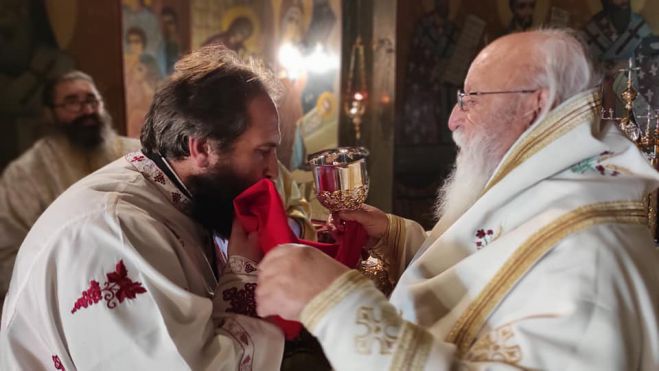 &Epsilon;&omicron;&rho;&tau;ή &Alpha;&gamma;ί&omicron;&upsilon; &Nu;&iota;&kappa;&omicron;&lambda;ά&omicron;&upsilon; &kappa;&alpha;&iota; &Chi;&epsilon;&iota;&rho;&omicron;&tau;&omicron;&nu;ί&alpha; &sigma;&tau;&eta; &Mu;&eta;&tau;&rho;ό&pi;&omicron;&lambda;&eta; &Mu;&alpha;&nu;&tau;&iota;&nu;&epsilon;ί&alpha;&sigmaf; (&epsilon;&iota;&kappa;ό&nu;&epsilon;&sigmaf;)