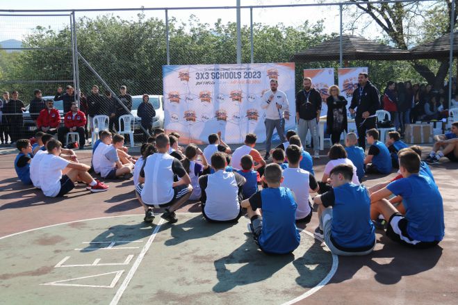 &Delta;ή&mu;&omicron;&sigmaf; &Mu;&epsilon;&gamma;&alpha;&lambda;ό&pi;&omicron;&lambda;&eta;&sigmaf; | &Mu;&epsilon; &mu;&epsilon;&gamma;ά&lambda;&eta; &epsilon;&pi;&iota;&tau;&upsilon;&chi;ί&alpha; &pi;&rho;&alpha;&gamma;&mu;&alpha;&tau;&omicron;&pi;&omicron;&iota;ή&theta;&eta;&kappa;&epsilon; &tau;&omicron; &laquo;3x3 Schools&raquo;