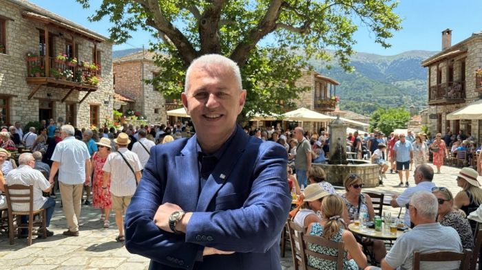 &Tau;&alpha; &chi;&omega;&rho;&iota;ά &tau;&eta;&sigmaf; &Alpha;&rho;&kappa;&alpha;&delta;ί&alpha;&sigmaf; &mu;&pi;&omicron;&rho;&omicron;ύ&nu; &kappa;&alpha;&iota; &pi;&rho;έ&pi;&epsilon;&iota; &nu;&alpha; &xi;&alpha;&nu;&alpha;&zeta;&omega;&nu;&tau;&alpha;&nu;έ&psi;&omicron;&upsilon;&nu; &ndash; &Delta;&epsilon;&nu; &alpha;&rho;&kappa;&epsilon;ί έ&nu;&alpha;&sigmaf; &gamma;&epsilon;&mu;ά&tau;&omicron;&sigmaf; &Alpha;ύ&gamma;&omicron;&upsilon;&sigma;&tau;&omicron;&sigmaf;