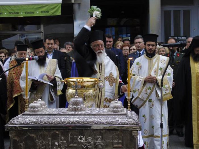 Τα θυρανοίξια στον Ναό Νεομάρτυρος Παύλου, στην Τρίπολη (εικόνες)