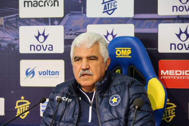 &Pi;&alpha;&rho;ά&sigma;&chi;&omicron;&sigmaf;: "Ό&nu;&epsilon;&iota;&rho;&omicron; &kappa;ά&theta;&epsilon; &pi;&rho;&omicron;&pi;&omicron;&nu;&eta;&tau;ή &nu;&alpha; &delta;&omicron;&upsilon;&lambda;&epsilon;ύ&epsilon;&iota; &sigma;&epsilon; &omicron;&mu;ά&delta;&epsilon;&sigmaf; ό&pi;&omega;&sigmaf; &omicron; &Alpha;&sigma;&tau;έ&rho;&alpha;&sigmaf;" (vd)