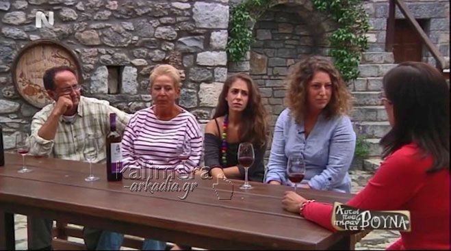 «Αυτοί που πήραν τα βουνά»: Εγκατέλειψαν την Αθήνα για το … Κάψια στην Αρκαδία (vd)!