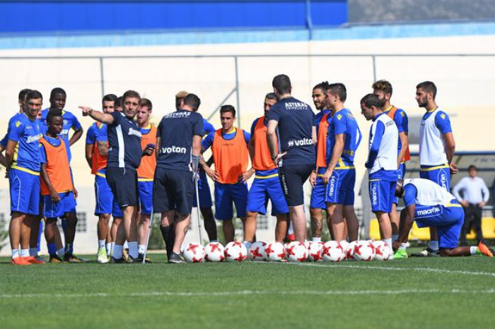 &Eta; &pi;&rho;ώ&tau;&eta; &pi;&rho;&omicron;&pi;ό&nu;&eta;&sigma;&eta; &tau;&omicron;&upsilon; &Pi;&alpha;&nu;&tau;&epsilon;&lambda;ί&delta;&eta; &sigma;&tau;&omicron;&nu; &Alpha;&sigma;&tau;έ&rho;&alpha; ... &mu;έ&sigma;&alpha; &alpha;&pi;ό &epsilon;&iota;&kappa;ό&nu;&epsilon;&sigmaf;!