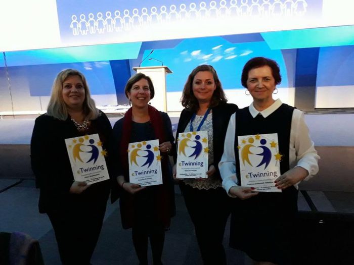 &Sigma;&tau;&omicron; &Epsilon;&upsilon;&rho;&omega;&pi;&alpha;ϊ&kappa;ό &Sigma;&upsilon;&nu;έ&delta;&rho;&iota;&omicron; e-Twinning 2017 &tau;&omicron; &Mu;&omicron;&upsilon;&sigma;&iota;&kappa;ό &Sigma;&chi;&omicron;&lambda;&epsilon;ί&omicron; &Tau;&rho;ί&pi;&omicron;&lambda;&eta;&sigmaf; (vd)