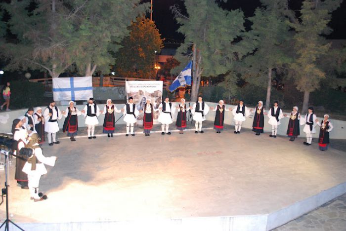 Ξεκινούν τα μαθήματα χορού για τους Αρκάδες Φυλής!