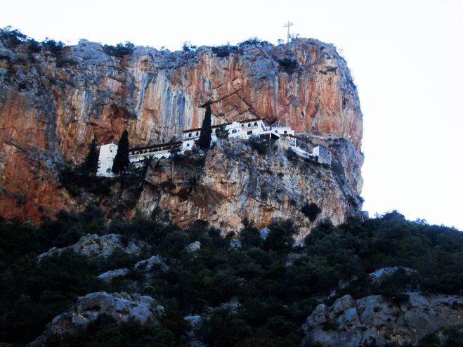 Έ&lambda;&omega;&nu;&alpha; | &Delta;ώ&delta;&epsilon;&kappa;&alpha; &chi;&rho;ό&nu;&iota;&alpha; &alpha;&pi;ό &tau;&eta;&nu; &epsilon;&pi;&iota;&sigma;&tau;&rho;&omicron;&phi;ή &tau;&eta;&sigmaf; &epsilon;&iota;&kappa;ό&nu;&alpha;&sigmaf; &sigma;&tau;&omicron; &Mu;&omicron;&nu;&alpha;&sigma;&tau;ή&rho;&iota;