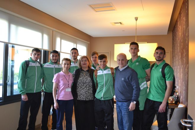 &Pi;&alpha;&nu;&alpha;&rho;&kappa;&alpha;&delta;&iota;&kappa;ό&sigmaf; | &Sigma;&tau;&omicron; "&Pi;&alpha;&lambda;&lambda;ά&delta;&iota;&omicron;&nu;" &gamma;&iota;&alpha; &alpha;&pi;&omicron;&theta;&epsilon;&rho;&alpha;&pi;&epsilon;ί&alpha; &omicron;&iota; &kappa;&upsilon;&pi;&epsilon;&lambda;&lambda;&omicron;ύ&chi;&omicron;&iota; &Alpha;&rho;&kappa;&alpha;&delta;ί&alpha;&sigmaf;! (&epsilon;&iota;&kappa;ό&nu;&epsilon;&sigmaf;)