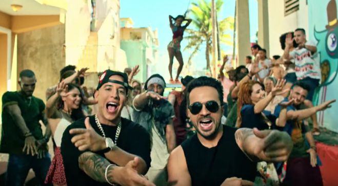 Despacito | Έσπασε κάθε προηγούμενο ρεκόρ στην ιστορία του Youtube! (vd)