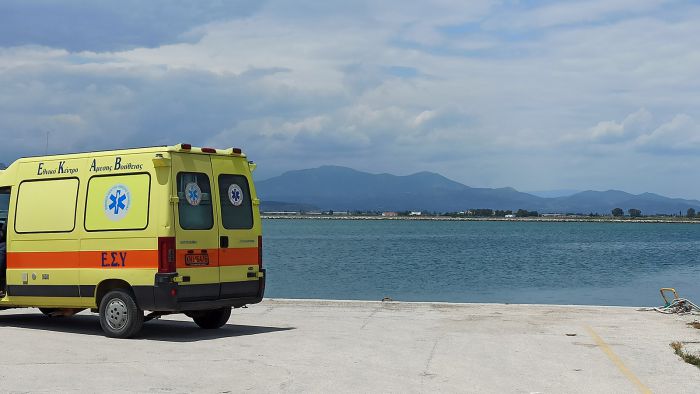 &Nu;&epsilon;&kappa;&rho;ό&sigmaf; 83&chi;&rho;&omicron;&nu;&omicron;&sigmaf; &sigma;&epsilon; &theta;ά&lambda;&alpha;&sigma;&sigma;&alpha; &tau;&omicron;&upsilon; &Pi;&alpha;&rho;&alpha;&lambda;ί&omicron;&upsilon; Ά&sigma;&tau;&rho;&omicron;&upsilon;&sigmaf;