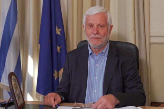 &Tau;&alpha;&tau;&omicron;ύ&lambda;&eta;&sigmaf;: "&Omicron; &kappa;. &Nu;ί&kappa;&alpha;&sigmaf; &kappa;&alpha;&iota; &tau;&omicron; &hellip;.&pi;&alpha;&rho;&alpha;&mu;ύ&theta;&iota; &tau;&omicron;&upsilon; &gamma;&iota;&alpha; &tau;&omicron; &Phi;&upsilon;&sigma;&iota;&kappa;ό &Alpha;έ&rho;&iota;&omicron;!"