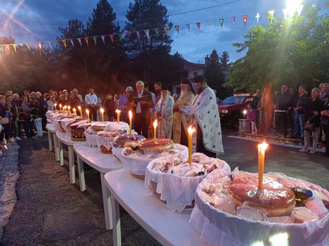 &Eta; &gamma;&iota;&omicron;&rho;&tau;ή &tau;&omicron;&upsilon; &Gamma;&epsilon;&nu;έ&sigma;&iota;&omicron;&upsilon; &tau;&eta;&sigmaf; &Theta;&epsilon;&omicron;&tau;ό&kappa;&omicron;&upsilon; &sigma;&tau;&eta; &Phi;&tau;έ&rho;&eta; &Mu;&eta;&lambda;&iota;ά&sigmaf; (&epsilon;&iota;&kappa;ό&nu;&epsilon;&sigmaf;)