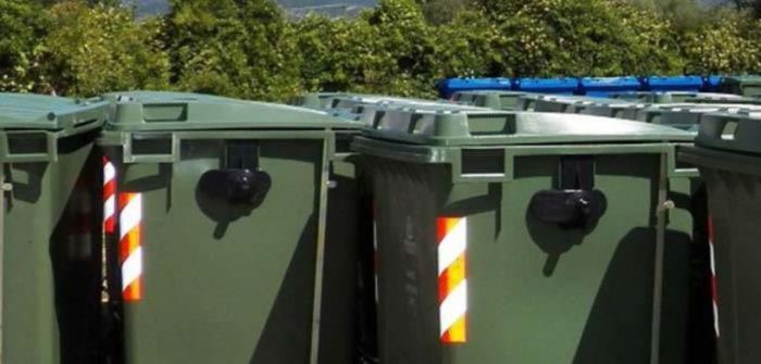 Δήμος Τρίπολης | Πρόστιμο 200 € σε ιδιώτη για βαρέα υλικά δίπλα σε κάδο στο Στενό