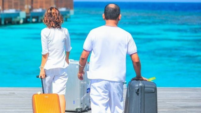 &Alpha;&upsilon;&xi;ά&nu;&epsilon;&tau;&alpha;&iota; &omicron; &alpha;&rho;&iota;&theta;&mu;ό&sigmaf; &tau;&omega;&nu; &epsilon;&pi;&iota;&beta;&alpha;&tau;ώ&nu; &sigma;&tau;&alpha; &pi;&lambda;&omicron;ί&alpha;