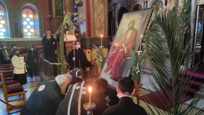 &Kappa;&upsilon;&rho;&iota;&alpha;&kappa;ή &tau;&omega;&nu; &Beta;&alpha;ΐ&omega;&nu; &sigma;&tau;&omicron;&nu; &Mu;&eta;&tau;&rho;&omicron;&pi;&omicron;&lambda;&iota;&tau;&iota;&kappa;ό &Nu;&alpha;ό &Tau;&rho;&iota;&pi;ό&lambda;&epsilon;&omega;&sigmaf; (&epsilon;&iota;&kappa;ό&nu;&epsilon;&sigmaf;)