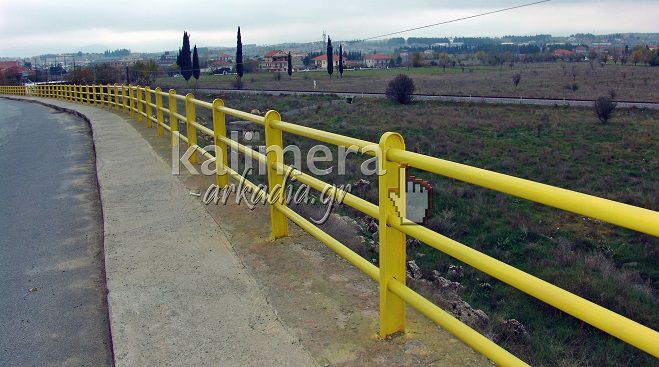 Τρίπολη - Αυτοκίνητο έφυγε από το δρόμο στη λεωφόρο ΟΗΕ