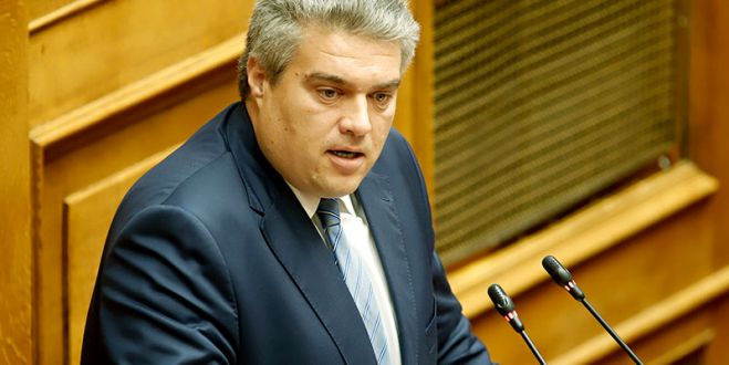 &Chi;&rho;&upsilon;&sigma;&omicron;&mu;ά&lambda;&lambda;&eta;&sigmaf; (&Beta;&omicron;&upsilon;&lambda;&epsilon;&upsilon;&tau;ή&sigmaf; &Mu;&epsilon;&sigma;&sigma;&eta;&nu;ί&alpha;&sigmaf; &tau;&eta;&sigmaf; &Nu;&Delta;) &gamma;&iota;&alpha; &Nu;ί&kappa;&alpha;: &ldquo;&Alpha;&nu; &epsilon;ί&nu;&alpha;&iota; έ&nu;&alpha;&sigmaf; &alpha;&nu;&epsilon;&xi;ά&rho;&tau;&eta;&tau;&omicron;&sigmaf; &nu;&alpha; &beta;&gamma;&epsilon;&iota; &nu;&alpha; &tau;&omicron; &pi;&epsilon;&iota; &epsilon;&upsilon;&theta;έ&omega;&sigmaf;" (vd)