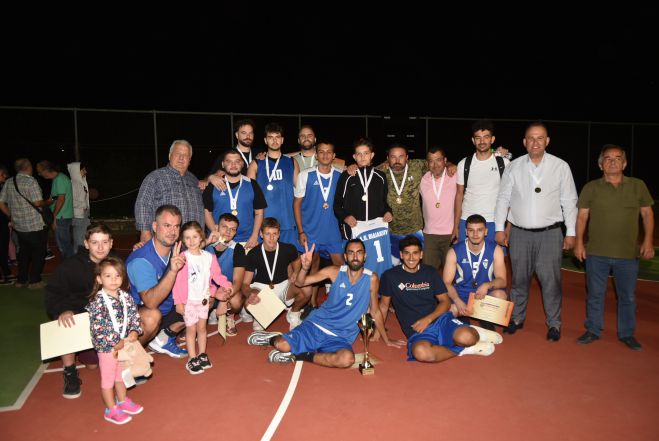Νικήτρια ομάδα το ‘Βιδιάκι’ στο 20ο Τουρνουά Μπάσκετ της Δ.Ε. Κοντοβάζαινας (εικόνες)