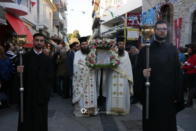 &Pi;&omicron;&mu;&pi;ή &sigma;&tau;&omicron; &kappa;έ&nu;&tau;&rho;&omicron; &tau;&eta;&sigmaf; &Tau;&rho;ί&pi;&omicron;&lambda;&eta;&sigmaf; &gamma;&iota;&alpha; &tau;&eta;&nu; &Alpha;&kappa;&omicron;&lambda;&omicron;&upsilon;&theta;ί&alpha; &tau;&omicron;&upsilon; "&Epsilon;&sigma;&pi;&epsilon;&rho;&iota;&nu;&omicron;ύ &tau;&eta;&sigmaf; &Alpha;&gamma;ά&pi;&eta;&sigmaf;" (&epsilon;&iota;&kappa;ό&nu;&epsilon;&sigmaf;)