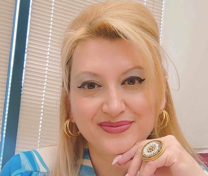 &Epsilon;&pi;ί&kappa;&omicron;&upsilon;&rho;&eta; &Kappa;&alpha;&theta;&eta;&gamma;ή&tau;&rho;&iota;&alpha; &sigma;&tau;&omicron; &Tau;&mu;ή&mu;&alpha; &Kappa;&omicron;&iota;&nu;&omega;&nu;&iota;&kappa;ή&sigmaf; &Epsilon;&rho;&gamma;&alpha;&sigma;ί&alpha;&sigmaf; &tau;&omicron;&upsilon; &Pi;&alpha;&nu;&epsilon;&pi;&iota;&sigma;&tau;&eta;&mu;ί&omicron;&upsilon; &Delta;&upsilon;&tau;&iota;&kappa;ή&sigmaf; &Alpha;&tau;&tau;&iota;&kappa;ή&sigmaf; &eta; &Alpha;&phi;&rho;&omicron;&delta;ί&tau;&eta; &Mu;&alpha;&lambda;&lambda;&omicron;ύ&chi;&omicron;&upsilon; &alpha;&pi;ό &tau;&eta; &Gamma;&omicron;&rho;&tau;&upsilon;&nu;ί&alpha;