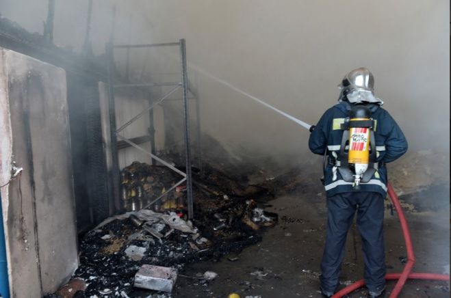 &Pi;&upsilon;&rho;&kappa;&alpha;&gamma;&iota;ά &sigma;&epsilon; &alpha;&pi;&omicron;&theta;ή&kappa;&eta; &zeta;&omega;&omicron;&tau;&rho;&omicron;&phi;ώ&nu; &sigma;&tau;&eta;&nu; &Kappa;&alpha;&lambda;&lambda;&iota;&theta;έ&alpha; &Kappa;&omicron;&rho;ί&nu;&theta;&omicron;&upsilon;