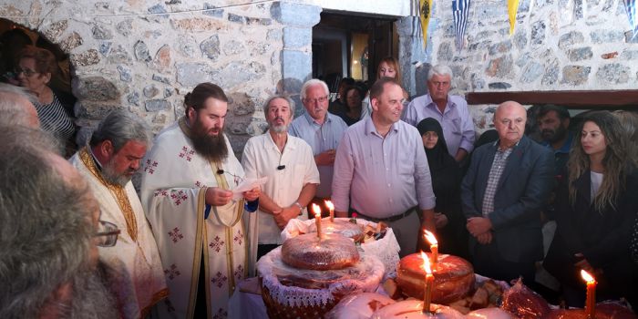 Η γιορτή της Υψώσεως του Τιμίου και Ζωοποιού Σταυρού τιμήθηκε στην Επάνω Χρέπα! (εικόνες - βίντεο)