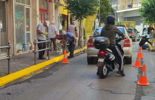 &Delta;ή&mu;&omicron;&sigmaf; &Tau;&rho;ί&pi;&omicron;&lambda;&eta;&sigmaf; | &Mu;&iota;&kappa;&rho;έ&sigmaf; &kappa;&alpha;&theta;&eta;&mu;&epsilon;&rho;&iota;&nu;έ&sigmaf; &pi;&alpha;&rho;&epsilon;&mu;&beta;ά&sigma;&epsilon;&iota;&sigmaf; &epsilon;ί&nu;&alpha;&iota; &alpha;&upsilon;&tau;έ&sigmaf; &pi;&omicron;&upsilon; &kappa;ά&nu;&omicron;&upsilon;&nu; &tau;&eta; &delta;&iota;&alpha;&phi;&omicron;&rho;ά (&epsilon;&iota;&kappa;ό&nu;&epsilon;&sigmaf;)