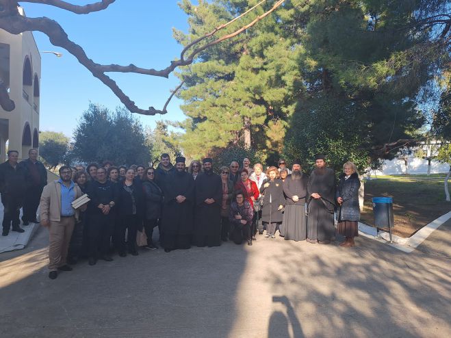 &Eta; &epsilon;&kappa;&delta;&rho;&omicron;&mu;ή &tau;&eta;&sigmaf; &Iota;&epsilon;&rho;ά&sigmaf; &Mu;&omicron;&nu;ή&sigmaf; &Kappa;&alpha;&lambda;&tau;&epsilon;&zeta;ώ&nu; &sigma;&tau;&eta;&nu; &Pi;ά&tau;&rho;&alpha; (&epsilon;&iota;&kappa;ό&nu;&epsilon;&sigmaf;)