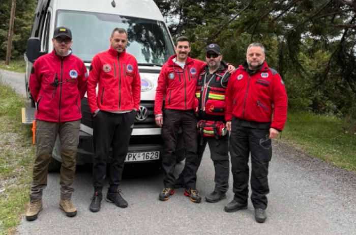 &Eta; &Epsilon;&lambda;&lambda;&eta;&nu;&iota;&kappa;ή &Omicron;&mu;ά&delta;&alpha; &Delta;&iota;ά&sigma;&omega;&sigma;&eta;&sigmaf; &Alpha;&rho;&kappa;&alpha;&delta;ί&alpha;&sigmaf; &sigma;&tau;&omicron;&nu; &omicron;&rho;&epsilon;&iota;&nu;ό &alpha;&gamma;ώ&nu;&alpha; &delta;&rho;ό&mu;&omicron;&upsilon; &Phi;ά&lambda;&alpha;&nu;&theta;&omicron;&sigmaf; Trail (&epsilon;&iota;&kappa;ό&nu;&epsilon;&sigmaf;)