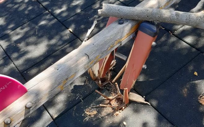 Λεβίδι | Βανδαλισμοί σε παιδική χαρά (εικόνες)