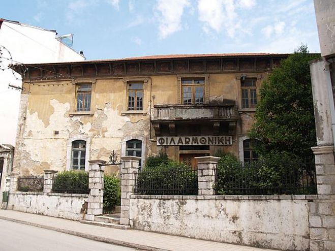 Μαντζούνειο | Σμυρνιώτης για δημοτική αρχή: &quot;Η απόλυτη ανικανότητα ή κάτι άλλο ...&quot;