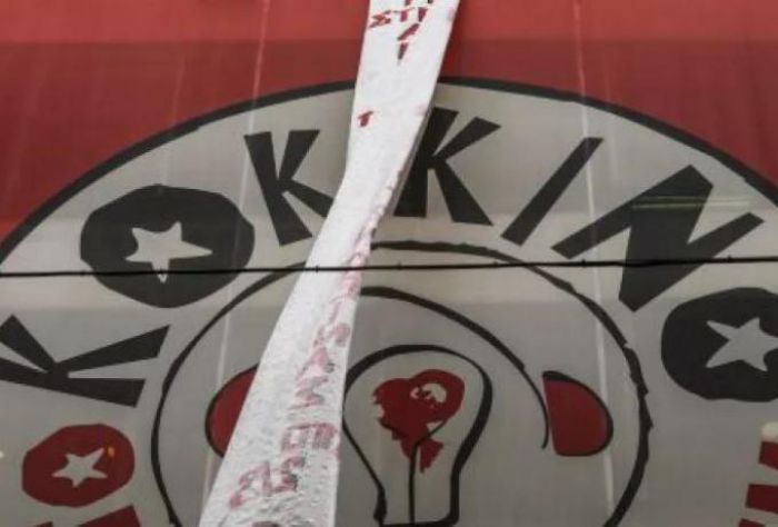 Εργαζόμενοι στο «Κόκκινο 105.5»: &quot;Ο Φάμελλος ζητεί 13ο και 14ο μισθό και σε εμάς χρωστά σχεδόν τρεις μήνες&quot;