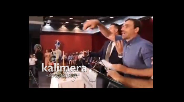 Ένταση, γιουχαΐσματα και φωνές με τον Κάτσαρη της Ανταρσίας στην ορκωμοσία! (vd)