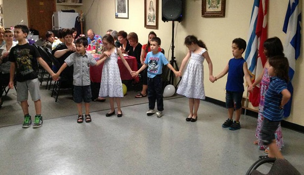 Χορευτικά βραβεία για μικρούς Αρκάδες ομογενείς στο Μόντρεαλ του Καναδά! (εικόνες)