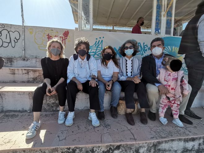 &Sigma;&epsilon; &kappa;&lambda;ί&mu;&alpha; &sigma;&upsilon;&gamma;&kappa;ί&nu;&eta;&sigma;&eta;&sigmaf; &tau;&omicron; &Phi;&epsilon;&sigma;&tau;&iota;&beta;ά&lambda; &Rho;ί&psi;&epsilon;&omega;&nu; &mu;&epsilon;&tau;ά &tau;&eta;&nu; &pi;&rho;ό&sigma;&phi;&alpha;&tau;&eta; &alpha;&pi;ώ&lambda;&epsilon;&iota;&alpha; &tau;&omicron;&upsilon; &Mu;&alpha;&nu;ώ&lambda;&eta; &Mu;&alpha;&nu;&omega;&lambda;ό&pi;&omicron;&upsilon;&lambda;&omicron;&upsilon; ... (vd)