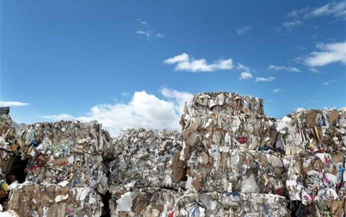 Για «χοντρά» παιχνίδια με τα σκουπίδια και τα επικίνδυνα απόβλητα μιλά η «Λαϊκή Συσπείρωση»