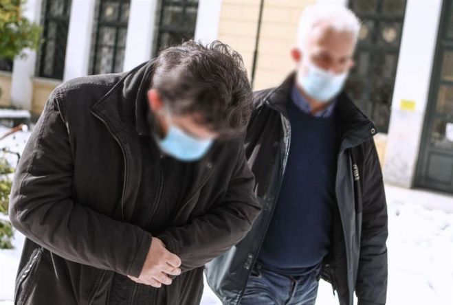 &Beta;&iota;&alpha;&sigma;&mu;ό&sigmaf; &alpha;&nu;ή&lambda;&iota;&kappa;&eta;&sigmaf; &sigma;&tau;&alpha; &Kappa;ά&tau;&omega; &Pi;&alpha;&tau;ή&sigma;&iota;&alpha; | &Pi;&rho;&omicron;&phi;&upsilon;&lambda;&alpha;&kappa;&iota;&sigma;&tau;έ&omicron;&sigmaf; &omicron; &iota;&epsilon;&rho;έ&alpha;&sigmaf; - &Tau;&iota; &iota;&sigma;&chi;&upsilon;&rho;ί&zeta;&epsilon;&tau;&alpha;&iota; &omicron; ί&delta;&iota;&omicron;&sigmaf;