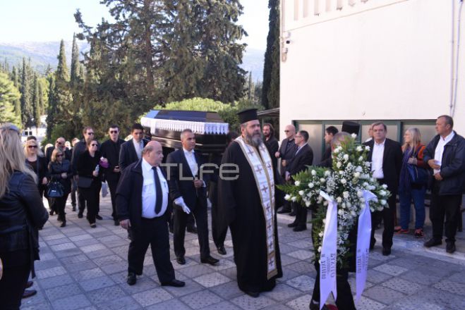 Το τελευταίο &quot;αντίο&quot; στον Γιώργο Βασιλείου (εικόνες)