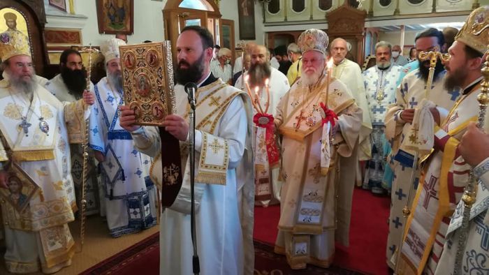 Πάπαρι Μαντινείας | Στη γενέτειρά του, γιόρτασε ο Μητροπολίτης Αλέξανδρος (εικόνες)