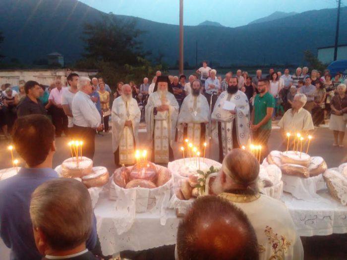 &Eta; &epsilon;&omicron;&rho;&tau;ή &tau;&omicron;&upsilon; &Gamma;&epsilon;&nu;&nu;έ&sigma;&iota;&omicron;&upsilon; &tau;&eta;&sigmaf; &Theta;&epsilon;&omicron;&tau;ό&kappa;&omicron;&upsilon; &sigma;&tau;&alpha; &laquo;&Alpha;&mu;&pi;έ&lambda;&iota;&alpha;&raquo; &tau;&eta;&sigmaf; &Phi;&tau;έ&rho;&eta;&sigmaf; (&epsilon;&iota;&kappa;ό&nu;&epsilon;&sigmaf;)