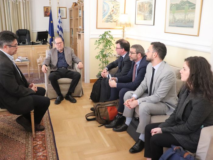 &Epsilon;&nu;&eta;&mu;έ&rho;&omega;&sigma;&eta; &gamma;&iota;&alpha; &tau;&eta;&nu; &mu;&epsilon;&tau;ά&beta;&alpha;&sigma;&eta; &tau;&eta;&sigmaf; &Mu;&epsilon;&gamma;&alpha;&lambda;ό&pi;&omicron;&lambda;&eta;&sigmaf; &sigma;&tau;&eta; &mu;&epsilon;&tau;&alpha;&lambda;&iota;&gamma;&nu;&iota;&tau;&iota;&kappa;ή &epsilon;&pi;&omicron;&chi;ή