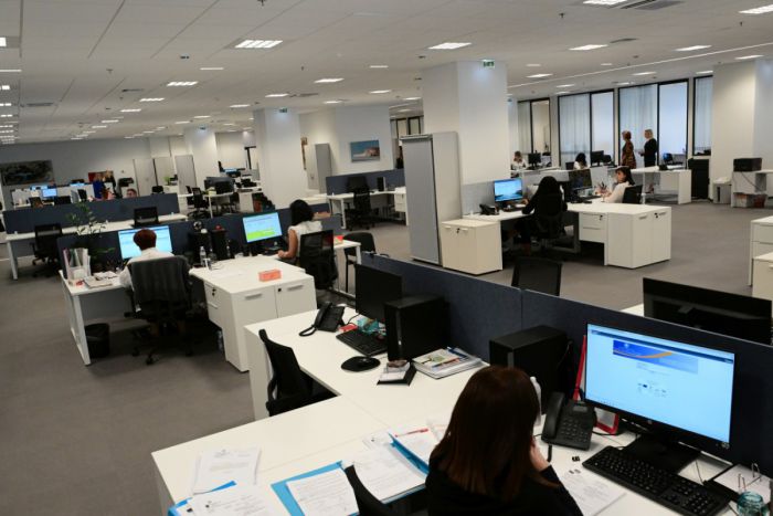 Θα απολύονται όσοι δημόσιοι υπάλληλοι αρνούνται για δύο χρονιές την αξιολόγηση