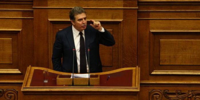 Χρυσοχοΐδης για Φουρθιώτη: "Ποτέ δεν τον φύλαξαν 14 αστυνομικοί και τεθωρακισμένα οχήματα"