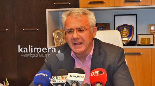 Κριτική Σμυρνιώτη σε Παυλή για το κυκλοφοριακό πρόβλημα της Τρίπολης (vd)