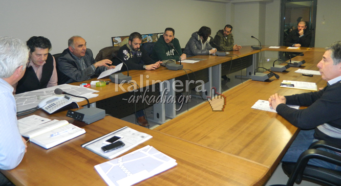 &Sigma;&mu;&upsilon;&rho;&nu;&iota;ώ&tau;&eta;&sigmaf;: &laquo;&Alpha;&nu; &chi;&rho;&epsilon;&iota;&alpha;&sigma;&tau;&epsilon;ί &theta;&alpha; &beta;ά&lambda;&omicron;&upsilon;&mu;&epsilon; &kappa;ά&gamma;&kappa;&epsilon;&lambda;&alpha; &kappa;&alpha;&iota; &sigma;&tau;&eta;&nu; &Pi;&lambda;&alpha;&tau;&epsilon;ί&alpha; &Pi;&epsilon;&tau;&rho;&iota;&nu;&omicron;ύ&raquo;! (vd)