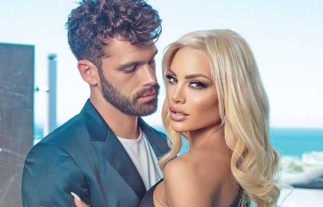 &Epsilon;&tau;&omicron;&iota;&mu;ά&zeta;&epsilon;&tau;&alpha;&iota; &nu;&alpha; &alpha;&nu;έ&beta;&epsilon;&iota; &tau;&alpha; &sigma;&kappa;&alpha;&lambda;&iota;ά &tau;&eta;&sigmaf; &epsilon;&kappa;&kappa;&lambda;&eta;&sigma;ί&alpha;&sigmaf; &eta; &Pi;&alpha;&nu;&alpha;&gamma;&iota;ώ&tau;&alpha;&rho;&omicron;&upsilon; &alpha;&pi;ό &tau;&eta;&nu; &Tau;&rho;ί&pi;&omicron;&lambda;&eta;; (vd)