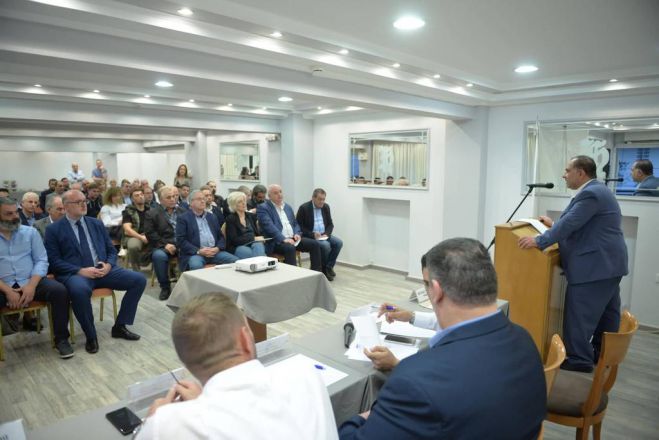 Νέα ρύθμιση 120-240 δόσεων για όλα τα χρέη των επιχειρήσεων ζητούν οι Εμπορικοί Σύλλογοι